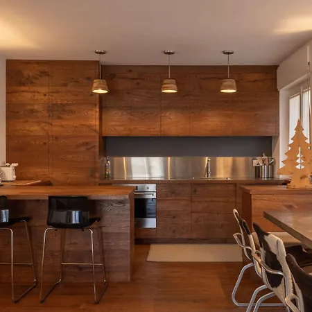Casa Bucaneve, Con Terrazza Panoramica Sulle Dolomiti 아파트 코르티나 담페조