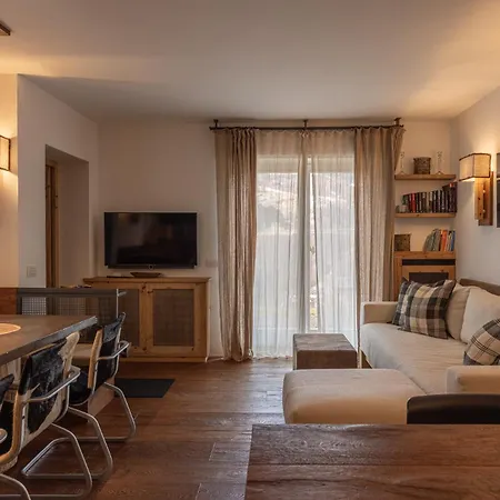 Casa Bucaneve, Con Terrazza Panoramica Sulle Dolomiti 아파트 코르티나 담페조
